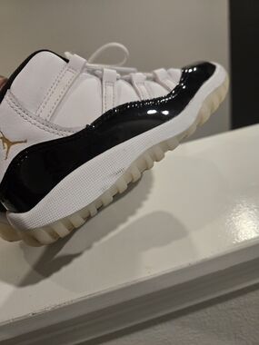 Jordan Toddler Size 10c Black and White High-Top Sneakers